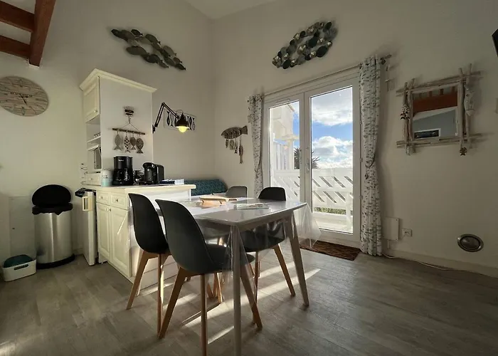 2 Pieces Avec Balcon, Vue Et Parking A Saint-pierre-d'oleron, Wifi Inclus - Fr-1-246a-170 Διαμέρισμα Saint-Pierre-d'Oleron